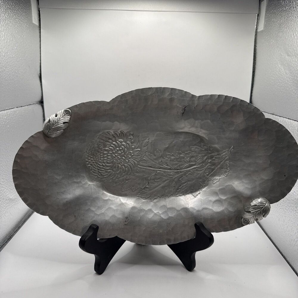 Vintage Trade Continental 572 Hand Wrought Aluminum Bread Tray Flower